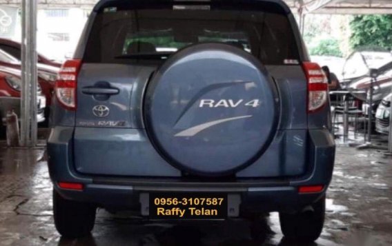 Selling Toyota Rav4 2010 Automatic Gasoline in Makati-3