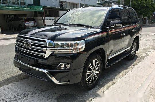 Black Toyota Land Cruiser 2018 for sale in Quezon City-1