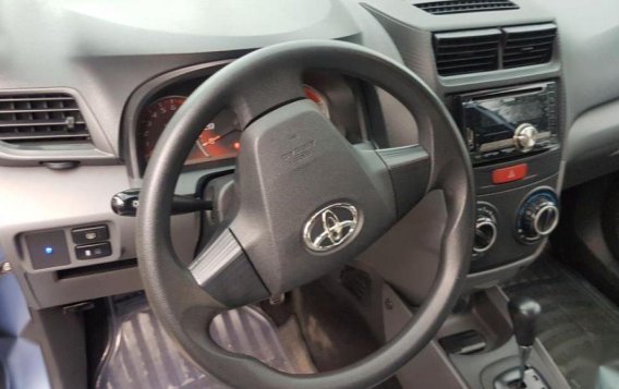 Selling Toyota Avanza 2013 Automatic Gasoline in Quezon City-7