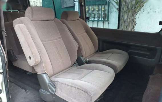 Selling 2nd Hand Toyota Hiace 2002 at 120000 km in Meycauayan-7
