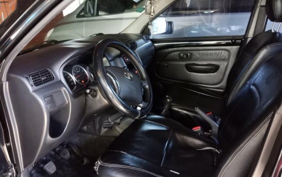 Selling 2nd Hand Toyota Avanza 2011 Manual Gasoline at 80000 km in Manila-5
