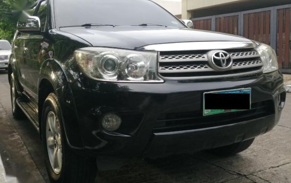 2nd Hand Toyota Fortuner 2010 at 60000 km for sale-1