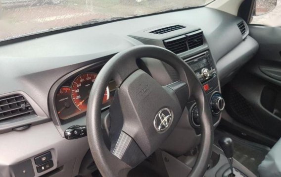 Selling Toyota Avanza 2013 Automatic Gasoline in Quezon City-5