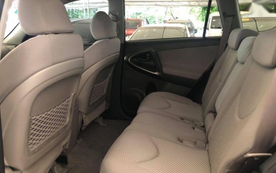 2nd Hand Toyota Rav4 2010 at 43000 km for sale in Makati-9