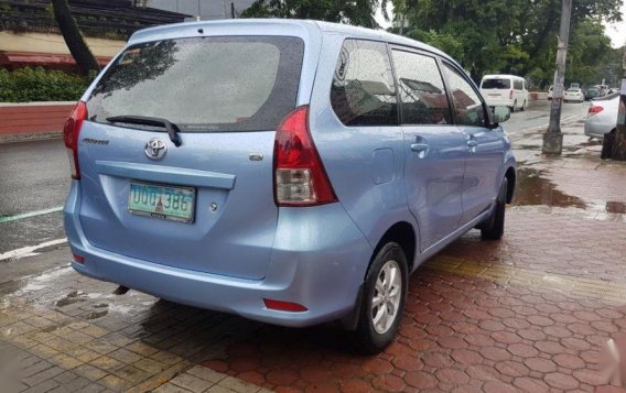 Selling Toyota Avanza 2013 Automatic Gasoline in Quezon City-4