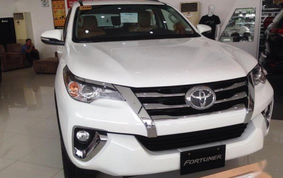 Selling Brand New Toyota Fortuner 2019 in Manila