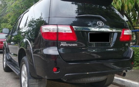 2nd Hand Toyota Fortuner 2010 at 60000 km for sale-3