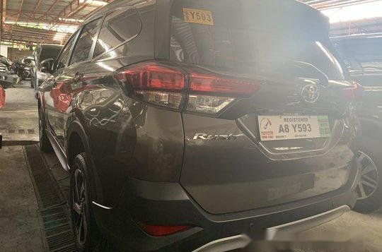 Selling Brown Toyota Rush 2019 Automatic Gasoline at 1684 km in Quezon City-3