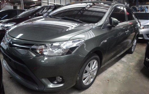 Selling Green Toyota Vios 2016 at 8800 km -2