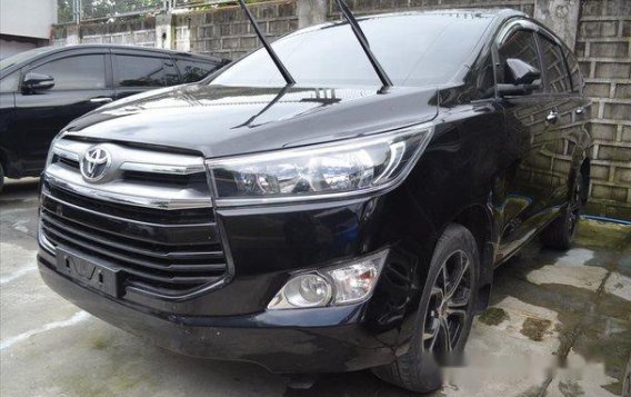 Selling Black Toyota Innova 2017 Manual Diesel at 12800 km in Manila