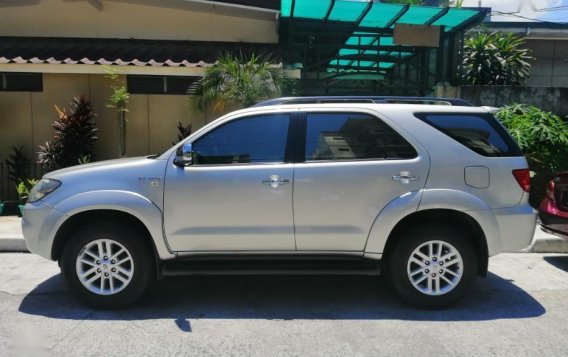 Toyota Fortuner 2007 Automatic Gasoline for sale in Mandaluyong