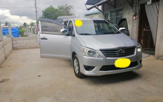 Selling Toyota Innova 2014 Manual Diesel in Paombong