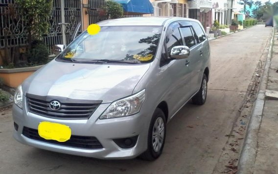 Selling Toyota Innova 2014 Manual Diesel in Paombong-2