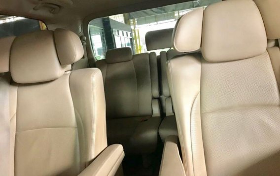 Selling 2nd Hand Toyota Alphard 2013 in Quezon City-8