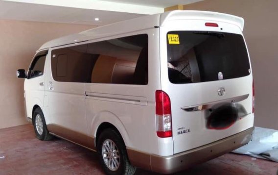 Selling Toyota Hiace 2018 Automatic Diesel in Talisay-8