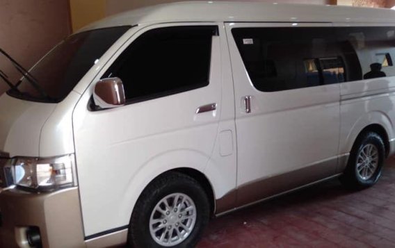 Selling Toyota Hiace 2018 Automatic Diesel in Talisay-6