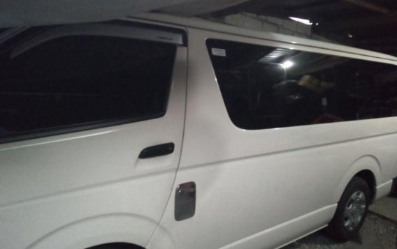 2nd Hand Toyota Hiace 2015 Manual Diesel for sale in Meycauayan-1