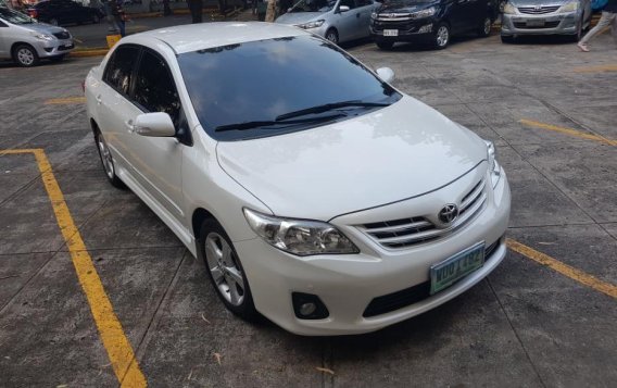 2nd Hand Toyota Altis 2013 at 90000 km for sale-1