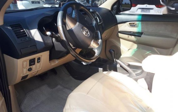 2nd Hand Toyota Fortuner 2014 Automatic Diesel for sale in Baliuag-5