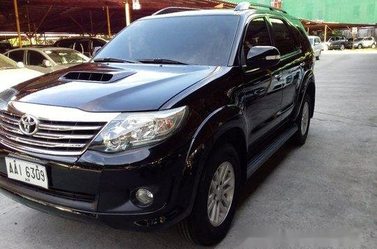 Selling Black Toyota Fortuner 2014 at 49042 km in Pasig-1