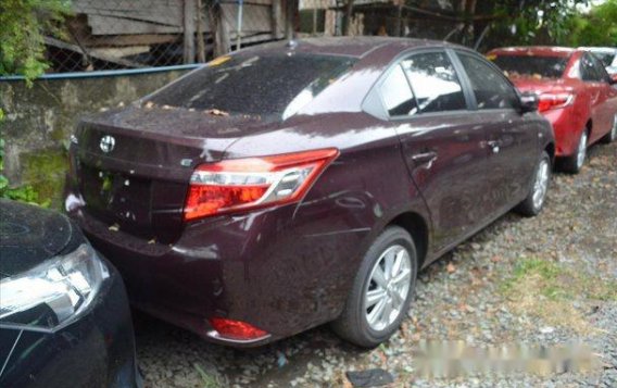 Selling Red Toyota Vios 2018 Manual Gasoline in Manila-2