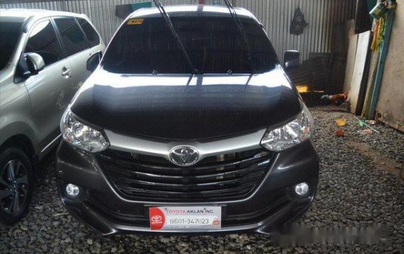 Selling Toyota Avanza 2018 in Manila-2
