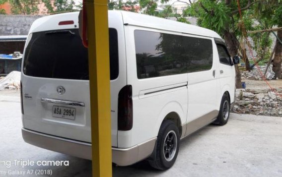 Selling 2nd Hand Toyota Hiace 2015 in Valenzuela-2