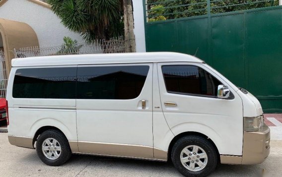 2nd Hand Toyota Hiace 2010 for sale in Manila-3