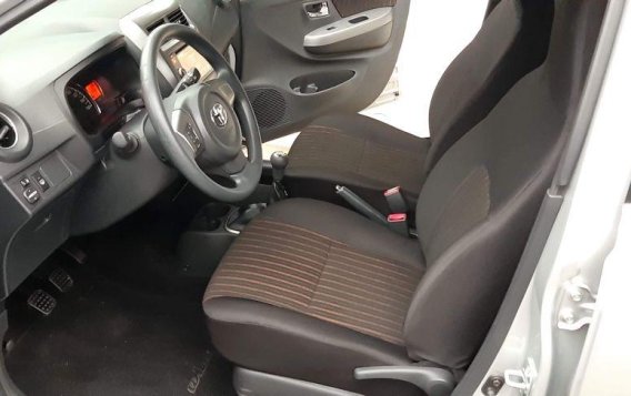 Selling Toyota Wigo 2018 Manual Gasoline in Quezon City-8