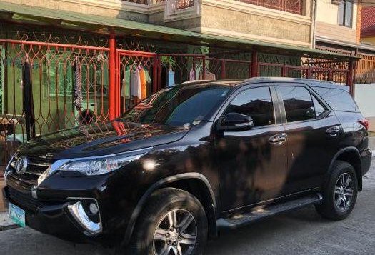 2nd Hand Toyota Fortuner 2016 Manual Diesel for sale in Parañaque-2