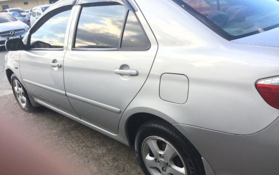 2nd Hand Toyota Vios 2005 at 200000 km for sale-3