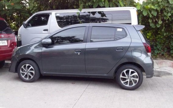 Gray Toyota Wigo 2019 at 10000 km for sale-1