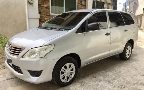 Sell 2nd Hand 2013 Toyota Innova Manual Diesel at 50000 km in Quezon City