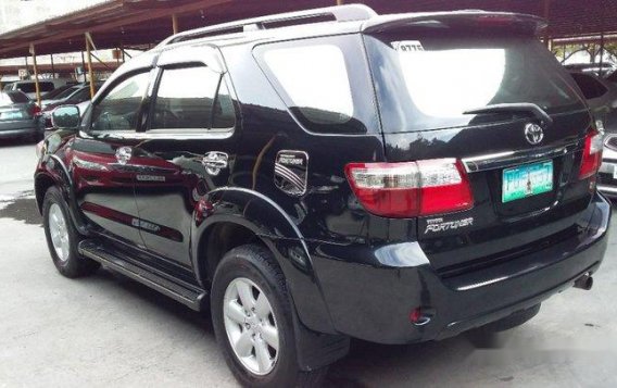 Sell Black 2010 Toyota Fortuner at 62000 km in Pasig-3