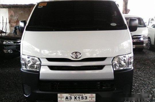 Sell White 2018 Toyota Hiace Manual Diesel at 11500 km-1