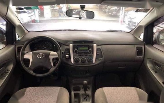 Selling Toyota Innova 2012 Automatic Diesel in Makati-8