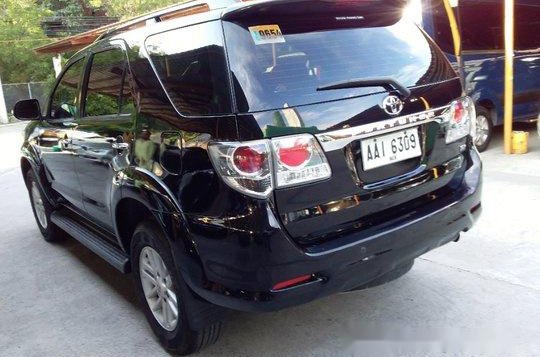 Selling Black Toyota Fortuner 2014 at 49042 km in Pasig-2