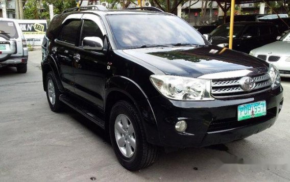 Sell Black 2010 Toyota Fortuner at 62000 km in Pasig