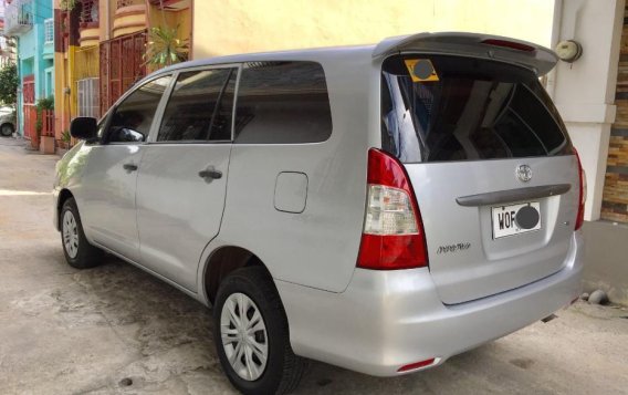 Sell 2nd Hand 2013 Toyota Innova Manual Diesel at 50000 km in Quezon City-3