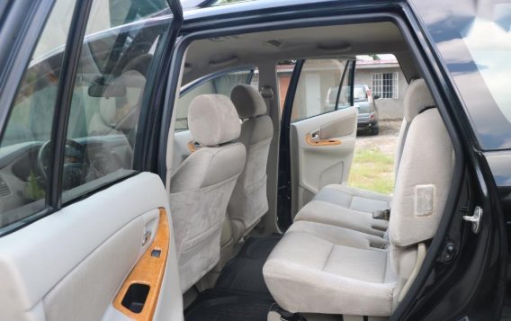 2nd Hand Toyota Innova 2011 Manual Gasoline for sale in Bacoor-8