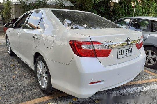 Selling White Toyota Camry 2014 Automatic Gasoline in Parañaque-3