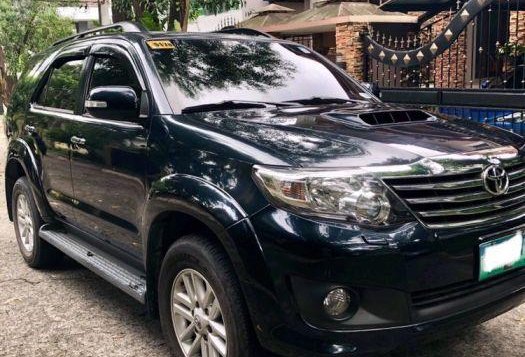 Toyota Fortuner 2013 Automatic Diesel for sale in Quezon City-3