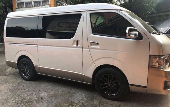 2013 Toyota Hiace for sale in Quezon City-3