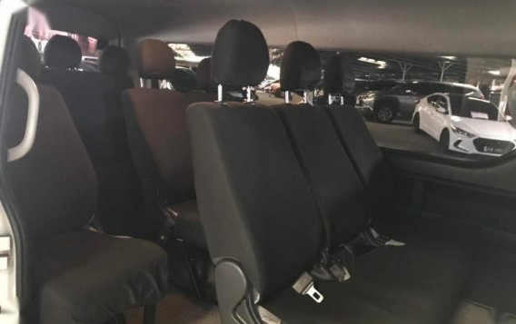 2nd Hand Toyota Hiace 2017 at 30000 km for sale-4