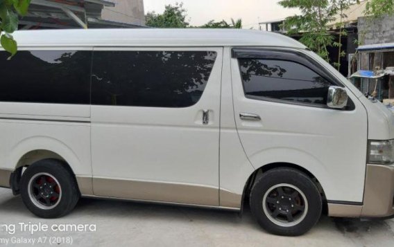 Selling 2nd Hand Toyota Hiace 2015 in Valenzuela-3