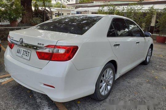 Selling White Toyota Camry 2014 Automatic Gasoline in Parañaque-2