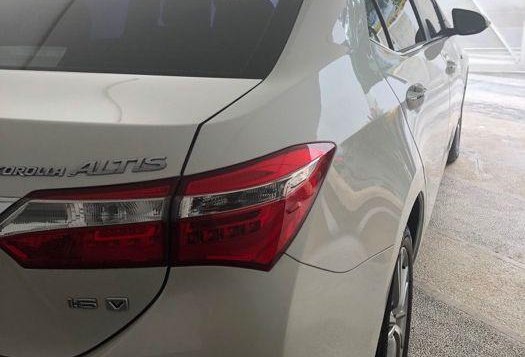2nd Hand Toyota Corolla Altis 2015 Automatic Gasoline for sale in Marikina