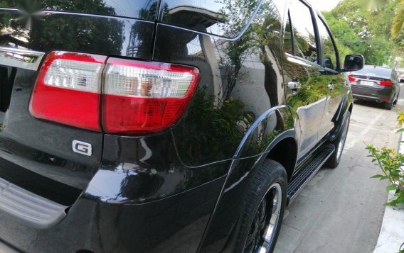 Selling Toyota Fortuner 2006 Automatic Diesel in Quezon City-7