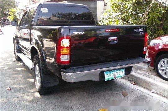 Black Toyota Hilux 2010 for sale Manual-1