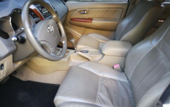 Selling 2nd Hand Toyota Fortuner 2009 in Manila-6